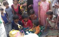 पूजा व उसके चार बच्चों मुस्कान,पूनम, एसान, और एक माह की नैना की मदद के लिए बढ़ाया हाथ