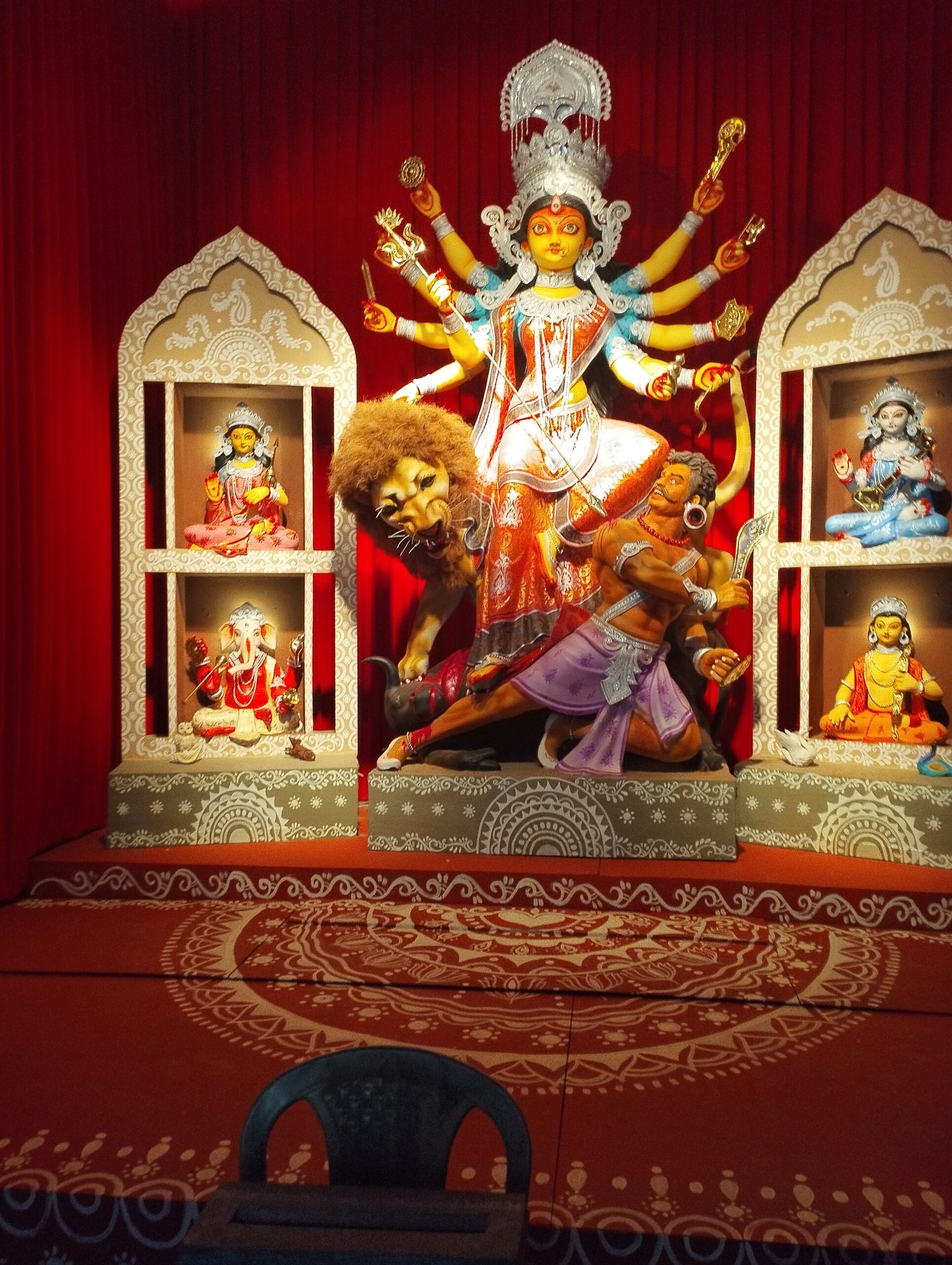 देवी दुर्गा की प्रतिमा विसर्जन