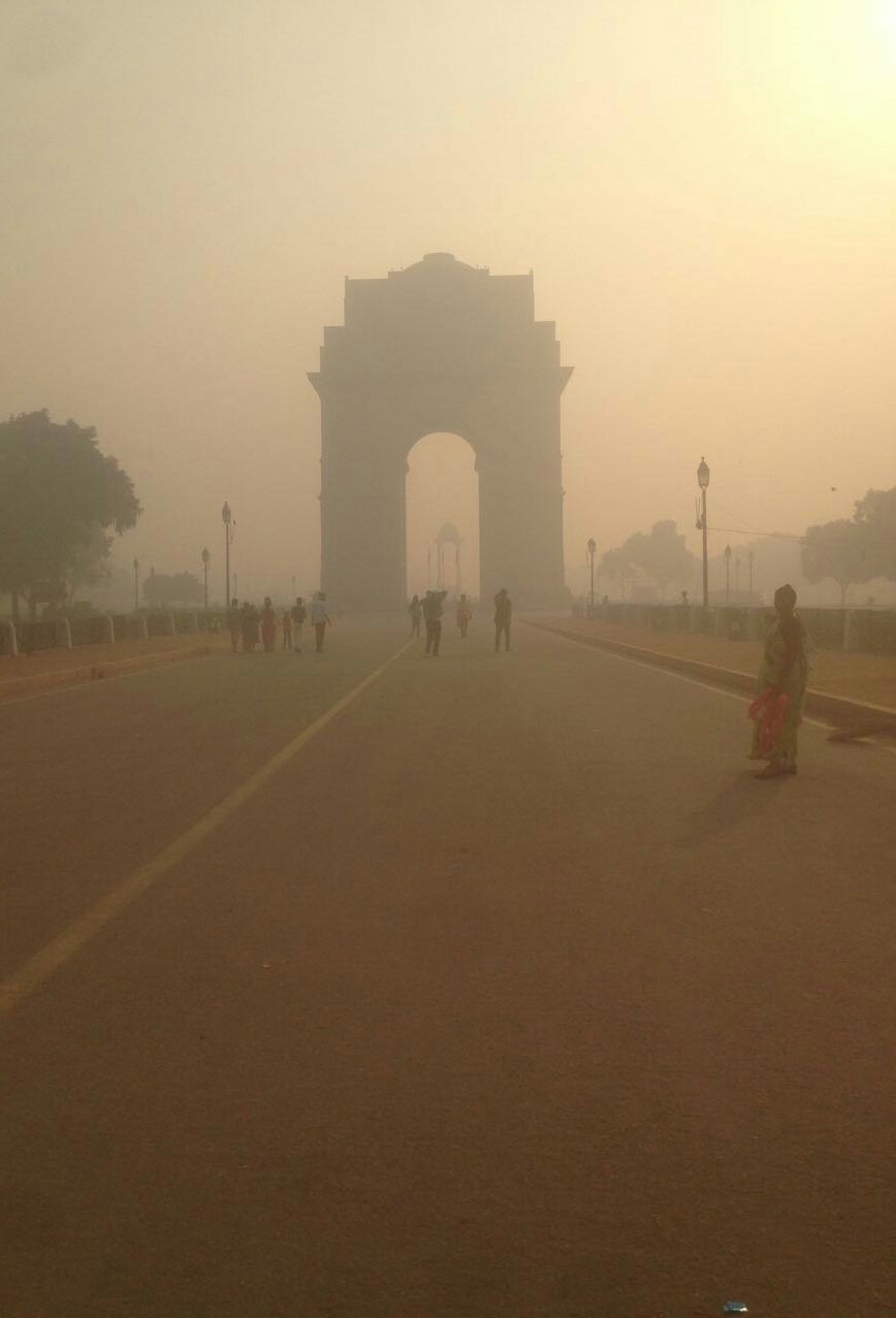 दिल्ली-एनसीआर: नहीं दिखा पटाखे बैन का असर,हुआ प्रदूषण