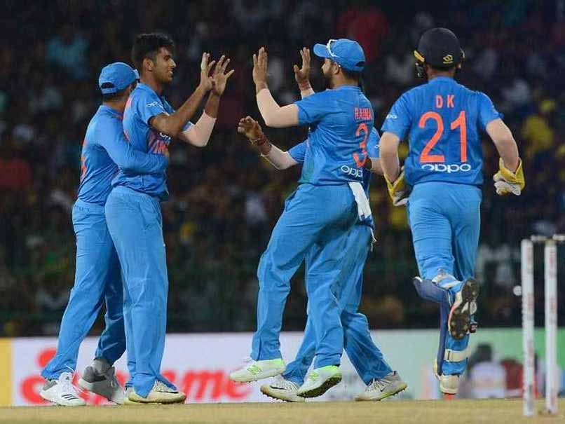 टीम इंडिया 6 विकेट से जीती